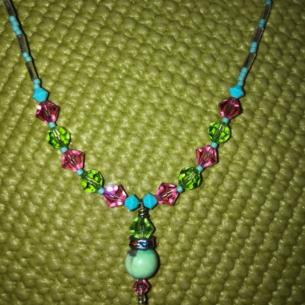 Multi colored necklace - Picture 2 of 2